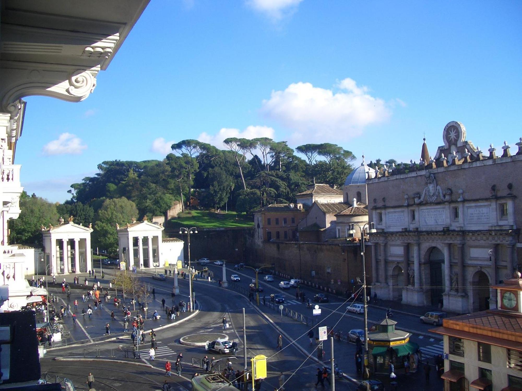 Casa Montani, Rome
